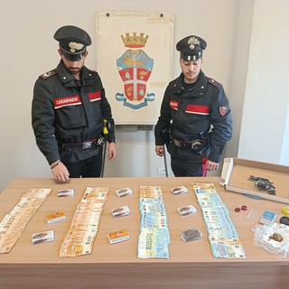 Operazione antidroga dei carabinieri di Borgo San Dalmazzo: 14 arresti, sequestrati stupefacenti e un'arma