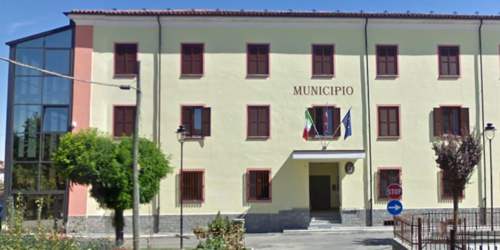 Il municipio di Pianfei Il municipio di Pianfei