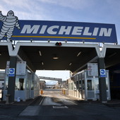 Michelin va in cassa integrazione per la prima volta nell’anno: fermate mirate, ma non in tutti i reparti