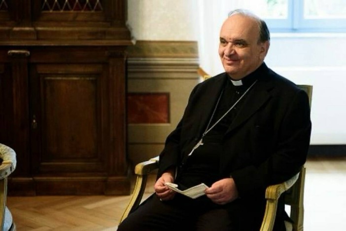 Il vescovo Marco Brunetti Il vescovo Marco Brunetti