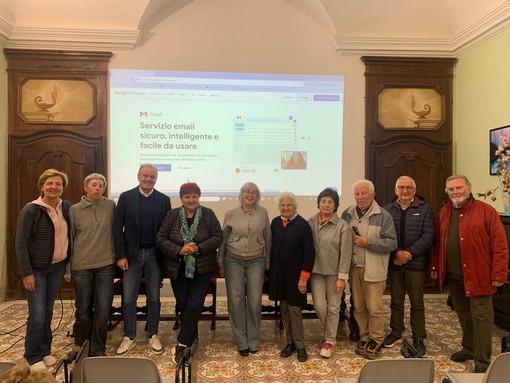 Il Direttivo dell'Unitre di Moretta Il Direttivo dell'Unitre di Moretta