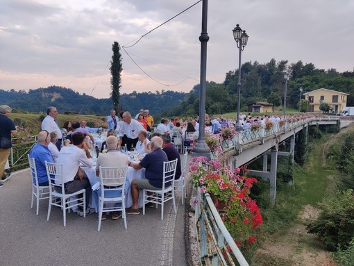 Tutto pronto a Montaldo Roero per la magica cena sul "Ponte dei Sapori"