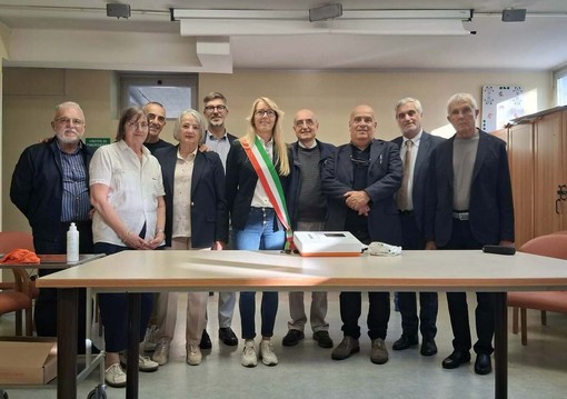 a donazione del nuovo elettrocardiografo alla casa di Riposo Maero di Manta a donazione del nuovo elettrocardiografo alla casa di Riposo Maero di Manta