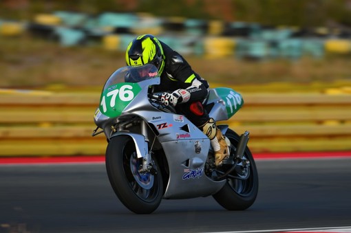 Marco Lovera lanciato con la sua Yamaha TZ 250