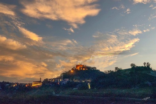 Monteu Roero, visite al castello e mercato delle eccellenze Monteu Roero, visite al castello e mercato delle eccellenze