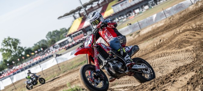 MOTORI / Supermoto: Mauro Cucchietti terzo nella S5 ad Ottobiano MOTORI / Supermoto: Mauro Cucchietti terzo nella S5 ad Ottobiano