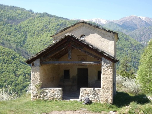 Macra, passeggiata tra natura e cultura alla scoperta di Camoglieres e dell’Alma