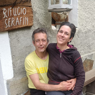 Marzia e Sergio, nuovi gestori del Rifugio Serafin di Bourcet