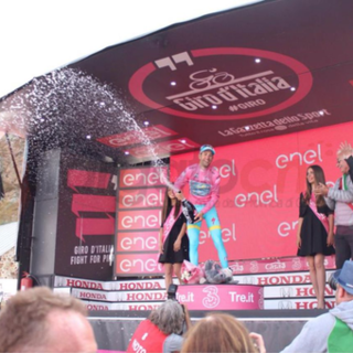 Nibali festeggia a Sant'Anna di Vinadio