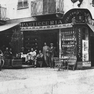 La pasticceria Ferrero di via Maestra ad Alba