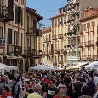 Saluzzo, domani Negozio in strada
