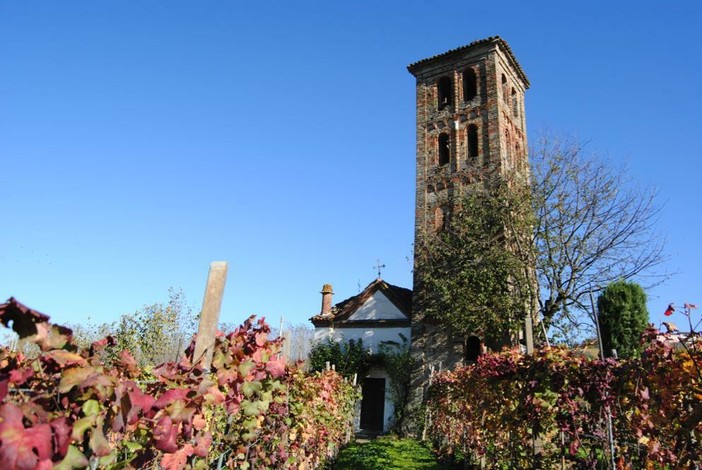 Il Priorato di Santa Maria a Neive Il Priorato di Santa Maria a Neive