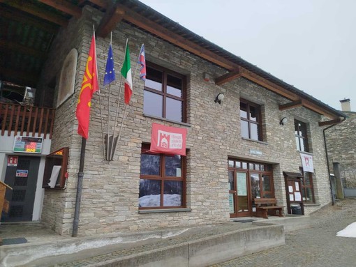 La mostra dedicata alla Resistenza è visitabile nel Municipio di Ostana