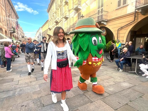 Oktoberfest, dj set con Gabry Ponte, mostre e mercatini: ecco come trascorrere l'ultimo week end di settembre in Granda Oktoberfest, dj set con Gabry Ponte, mostre e mercatini: ecco come trascorrere l'ultimo week end di settembre in Granda