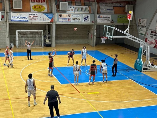 BASKET SERIE D / Olimpo Alba, importante vittoria in chiave salvezza a Fossano