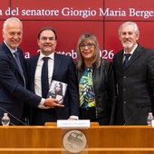 Il Senatore Giorgio Maria Bergesio con Federico Gregorio e gli autori Ivo Chiolerio e Marina Panero