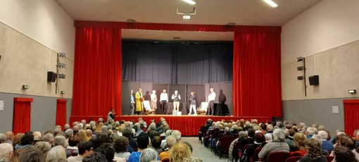 Tutto esaurito per la rassegna di teatro dialettale e Piasco