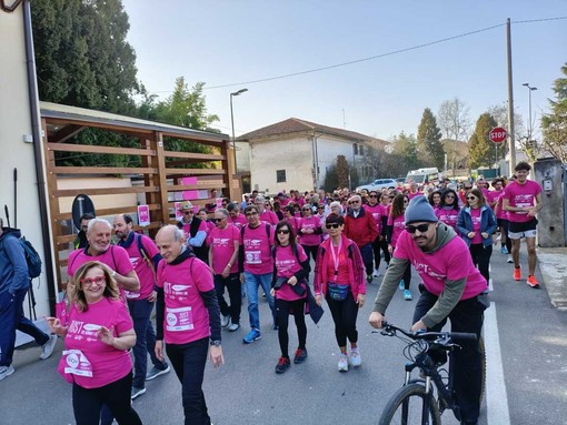 Ceresole d’Alba, grande partecipazione alla camminata-corsa non competitiva "Just The Women I Am" Ceresole d’Alba, grande partecipazione alla camminata-corsa non competitiva "Just The Women I Am"