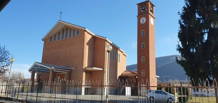 La chiesa di Sant'Antonio a Piasco nel cui oratorio parte il progetto di aggregazione giovanile "Fuori classe”