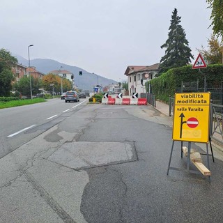 I lavori a Piasco sulla strada provinciale della Valle Varaita tra via Dante e via Wild
