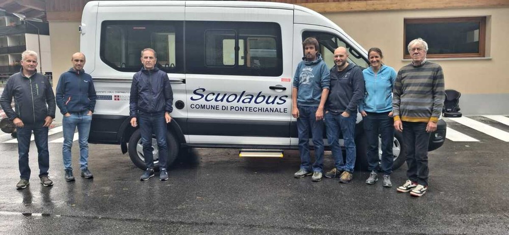 Pontechianale, nuovo scuolabus da 14 posti: trasporto scolastico gratuito per le famiglie Pontechianale, nuovo scuolabus da 14 posti: trasporto scolastico gratuito per le famiglie