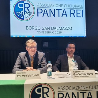 Il tavolo dei relatori della serata di Borgo San Dalmazzo