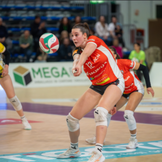 La schiacciatrice slovena Pucelj in azione