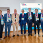 Da sinistra Paola Malvasio, Enzo Cazzullo, Carlo Vassallo, Giovanni Succo, Francesco Cappello, Alberto Gatto, Bruno Ceretto (h Andrea Guermani)