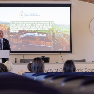 Pollenzo, il dopo Petrini: nuova fase per l’Università di Scienze Gastronomiche, alleanze e sviluppo internazionale Pollenzo, il dopo Petrini: nuova fase per l’Università di Scienze Gastronomiche, alleanze e sviluppo internazionale