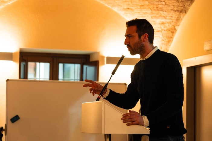 L'attore, scrittore e divulgatore Paolo Tibaldi L'attore, scrittore e divulgatore Paolo Tibaldi