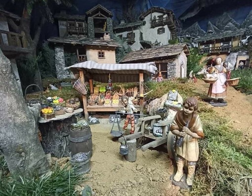 Il Presepe dei Tetti di Dronero riaccende la magia: un ritorno atteso che profuma di casa