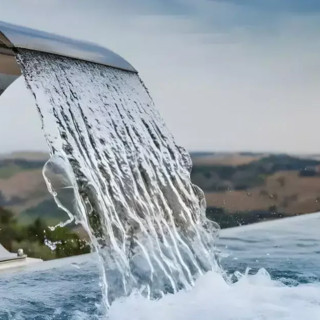 Piscina pulita e acqua sana per tutta la stagione