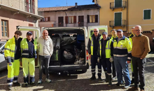 La Protezione Civile di Busca impegnata nella raccolta dei rifiuti abbandonati
