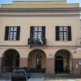 Il Municipio di Piasco dove si svolgerà l'evento Il Municipio di Piasco dove si svolgerà l'evento