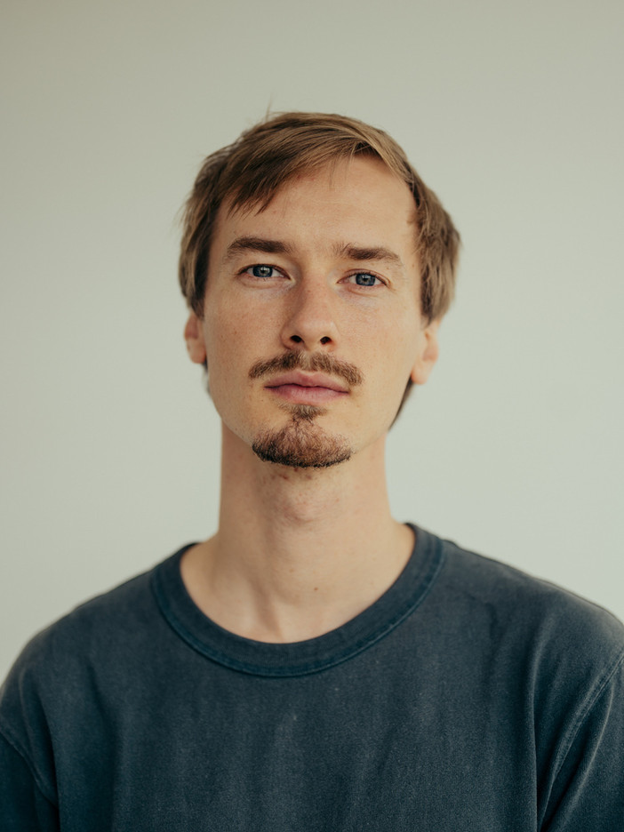 Daniel Chatard ha studiato Fotogiornalismo e Fotografia documentaria ad Hannover e Photography & Society alla Royal Academy of Arts dell’Aia. Daniel Chatard ha studiato Fotogiornalismo e Fotografia documentaria ad Hannover e Photography & Society alla Royal Academy of Arts dell’Aia.