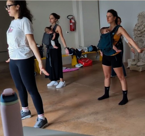 Un momento del primo incontro della rassegna con la "Danza in fascia" Un momento del primo incontro della rassegna con la "Danza in fascia"