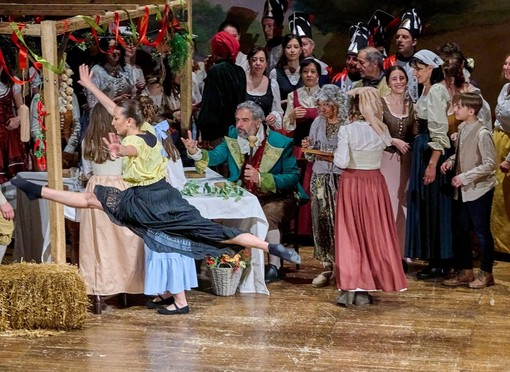 A Cuneo l'opera lirica “SPETTACOLARE!”: Elisir d’amore A Cuneo l'opera lirica “SPETTACOLARE!”: Elisir d’amore