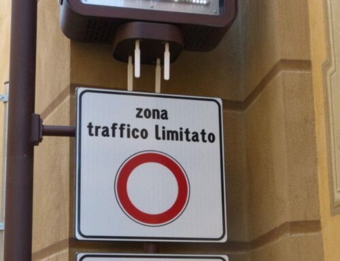 Cuneo, accesso e sosta nella ZTL del Centro Storico validi fino al 31 dicembre 2027 Cuneo, accesso e sosta nella ZTL del Centro Storico validi fino al 31 dicembre 2027