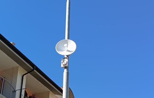 Piasco amplia la rete di videosorveglianza: installate cinque nuove telecamere nei punti strategici del paese Piasco amplia la rete di videosorveglianza: installate cinque nuove telecamere nei punti strategici del paese