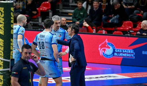 Coach Matteo Battocchio durante una fase di gioco a Piacenza (Foto Danilo Ninotto) Coach Matteo Battocchio durante una fase di gioco a Piacenza (Foto Danilo Ninotto)