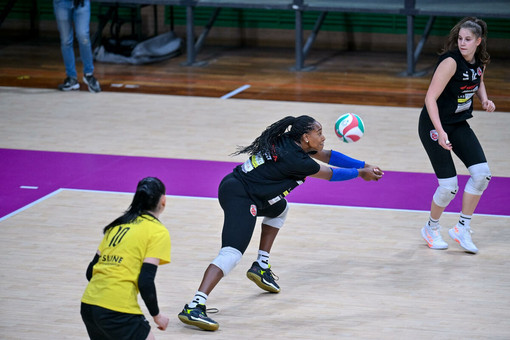 La schiacciatrice Jessica Rivero in azione (foto di Danilo Ninotto)