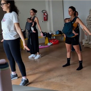 Un momento del primo incontro della rassegna con la &quot;Danza in fascia&quot;