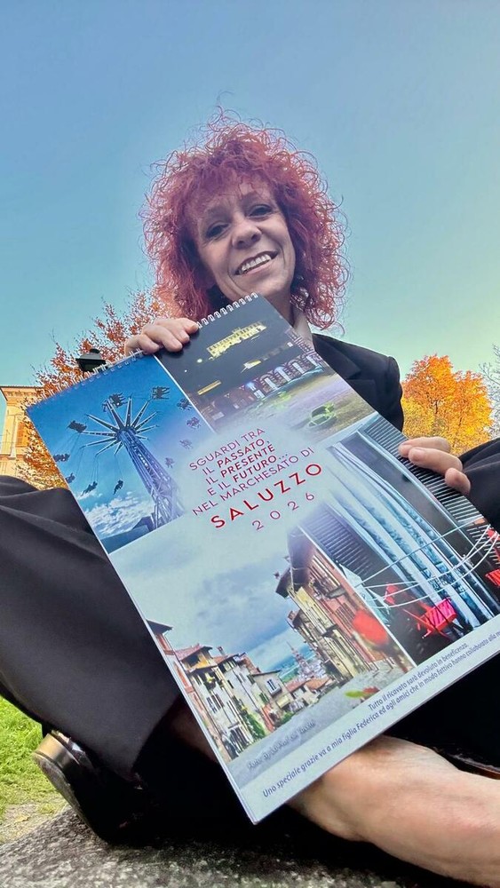 Paola Ravazzi e il suo calendario fotografico 2026 Paola Ravazzi e il suo calendario fotografico 2026