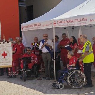 'intervento del presidente Robaldo durante la celebrazione dei 50 anni del comitato C.R.I. di Monesiglio