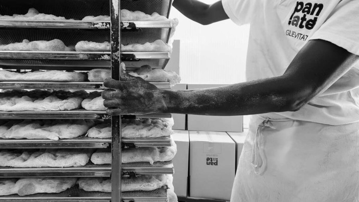 Panaté, la firma del primo Accordo di Filiera: dal carcere al lavoro, il reinserimento passa dal territorio Panaté, la firma del primo Accordo di Filiera: dal carcere al lavoro, il reinserimento passa dal territorio