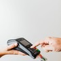 Pagamenti digitali per chi lavora in proprio: come scegliere il POS giusto Pagamenti digitali per chi lavora in proprio: come scegliere il POS giusto
