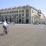 Piazza Galimberti in una giornata di sole