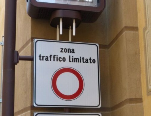 Cuneo, accesso e sosta nella ZTL del Centro Storico validi fino al 31 dicembre 2027 Cuneo, accesso e sosta nella ZTL del Centro Storico validi fino al 31 dicembre 2027