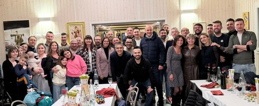 La Pro Loco Bricco de Faule brinda alla cena dei volontari La Pro Loco Bricco de Faule brinda alla cena dei volontari