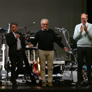 Teatro Toselli sold out: grande successo per gli Eclisse Italian Pink Floyd Show Teatro Toselli sold out: grande successo per gli Eclisse Italian Pink Floyd Show